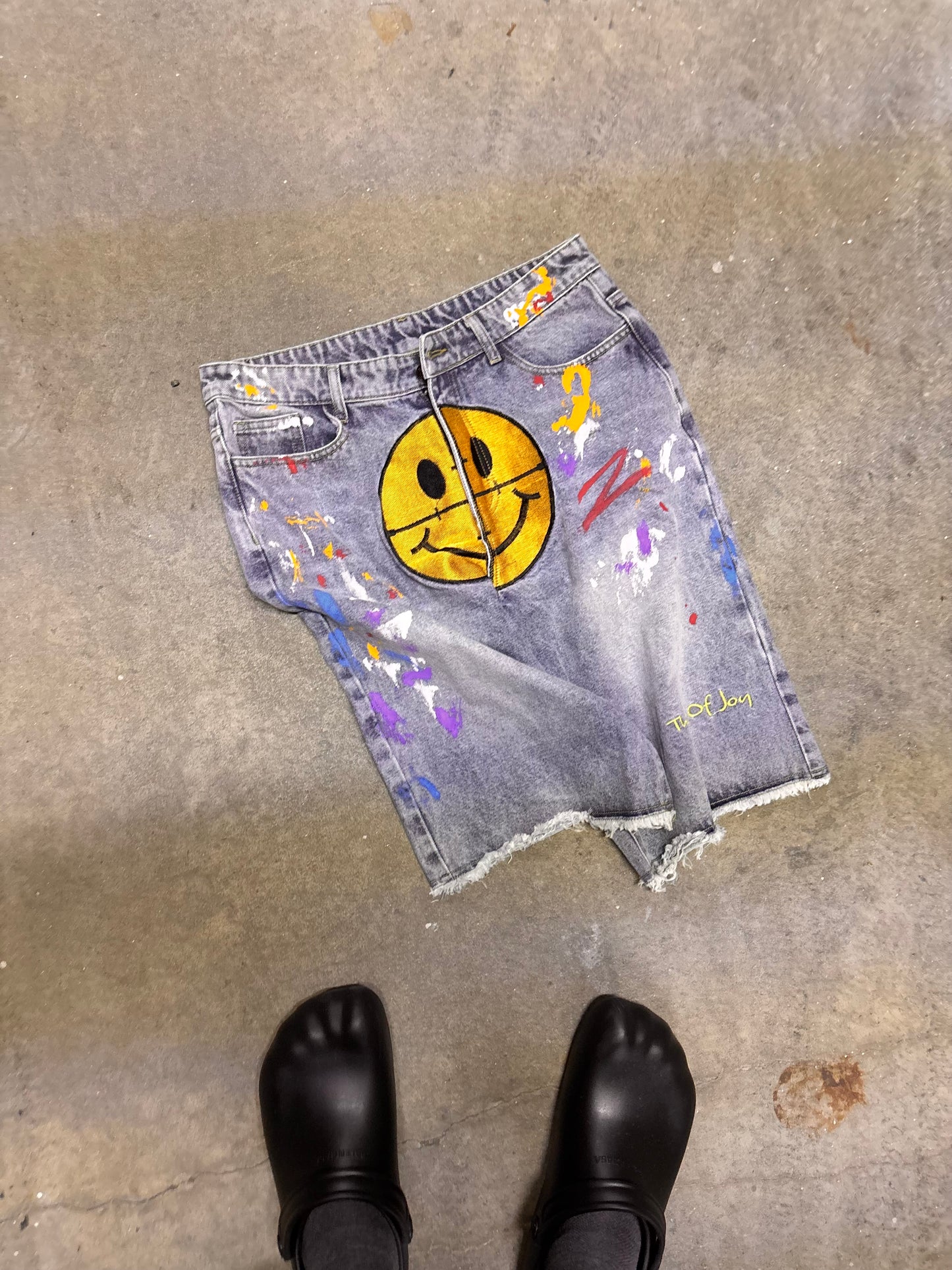 HAPPY OR SAD SHORTS