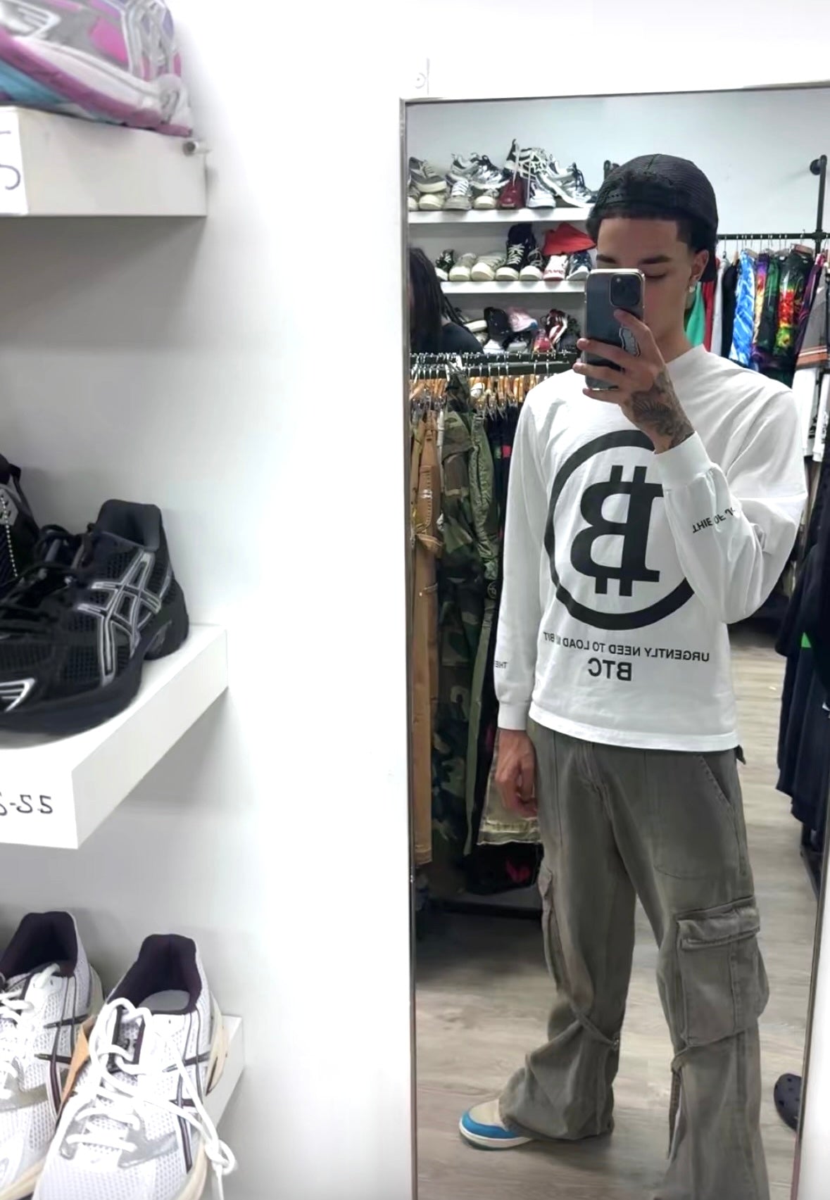 URGENTLY NEED TO LOAD MY BTC LONGSLEEVE