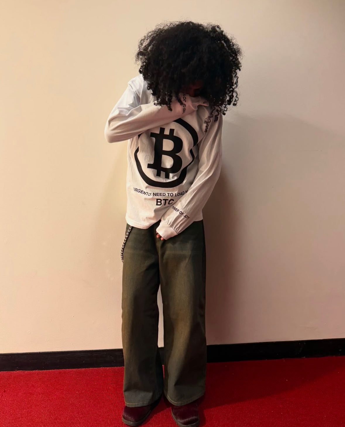 URGENTLY NEED TO LOAD MY BTC LONGSLEEVE